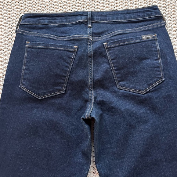Eddie Bauer Women's Jeans Slightly Curvy Boot Cut Stretch Sz 8 Mid Rise 32.5” - Picture 8 of 9